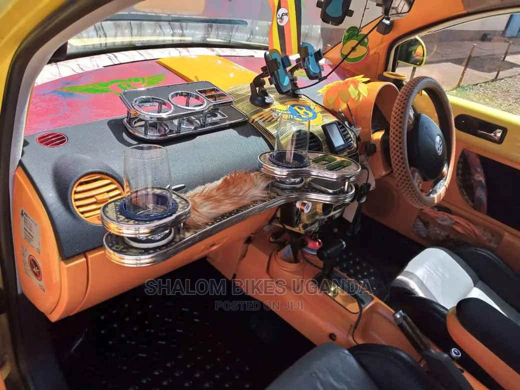 Volkswagen Beetle 2005 Yellow