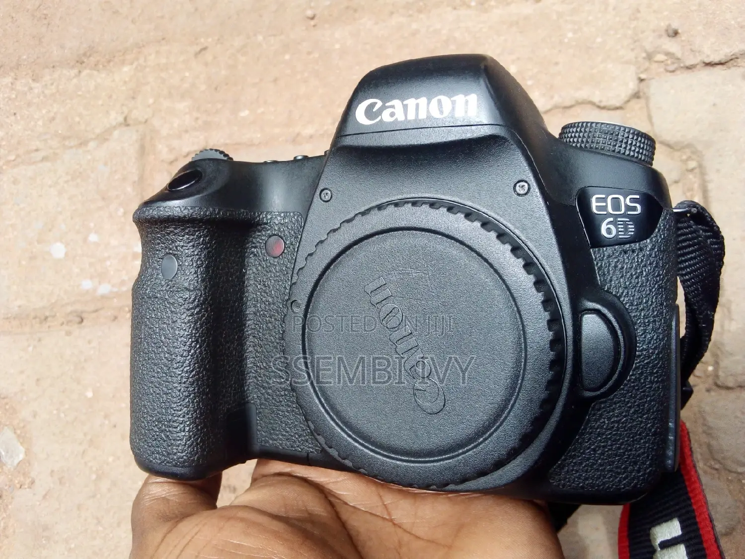 CANON 6D Body (Full Frame Camera).