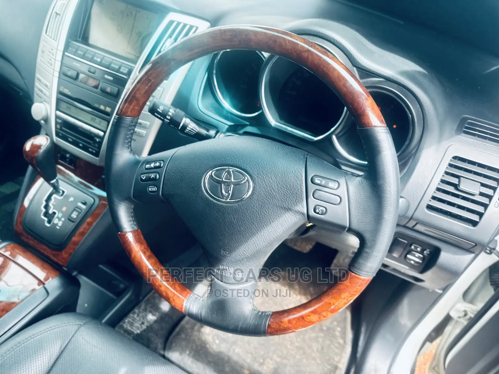 Toyota Harrier 2.4 2011 Pearl