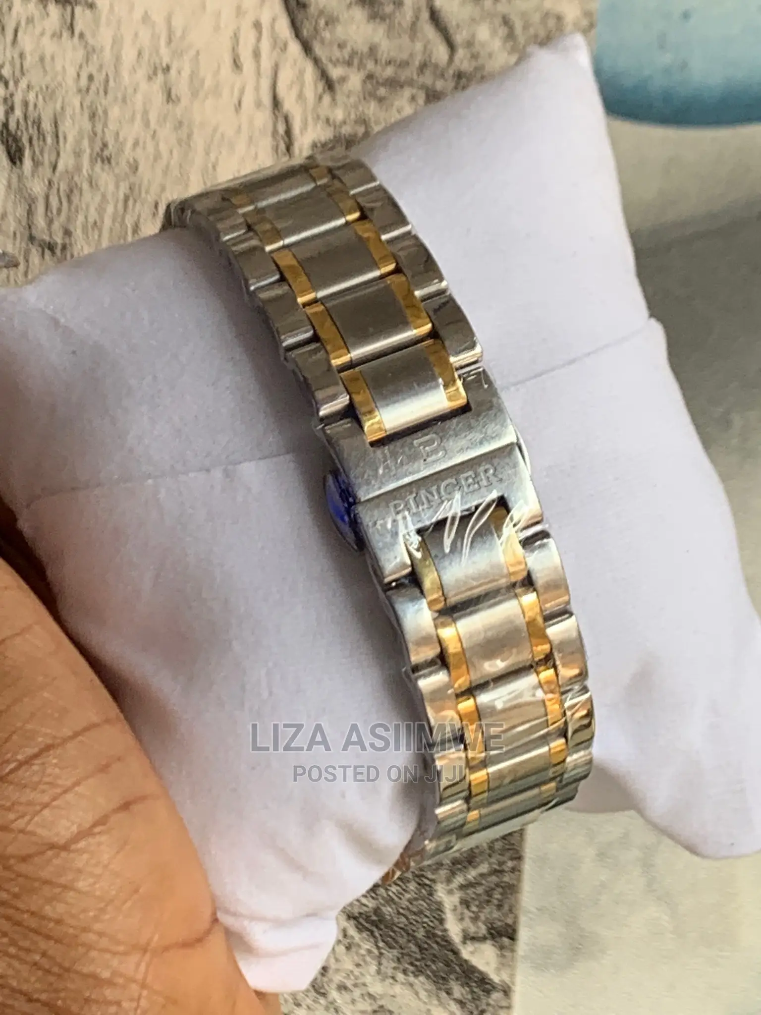 Simple Lady’S Watches Available at a Good Affordable Price