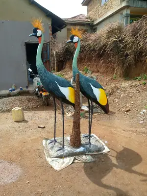 Crestid Crane