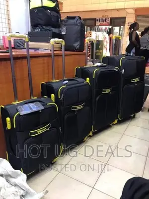 4pcs of Fashion Travel Suitcases Bag (S,m,l,xl)- Black