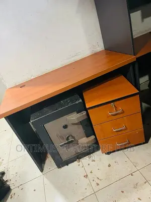 Photo - Office Desk With Movable Drawer (1.2meters)