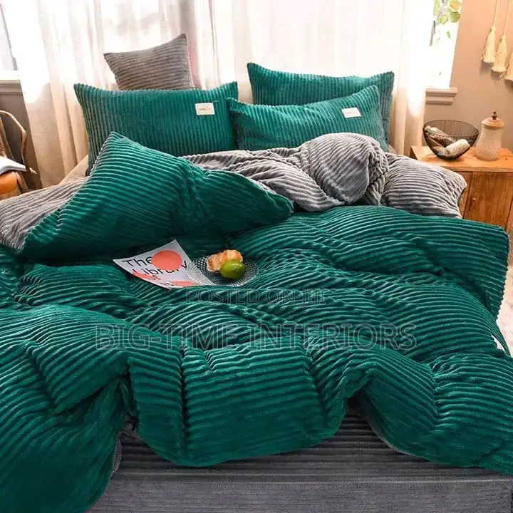 Coral Velvet Duvet Set- Green