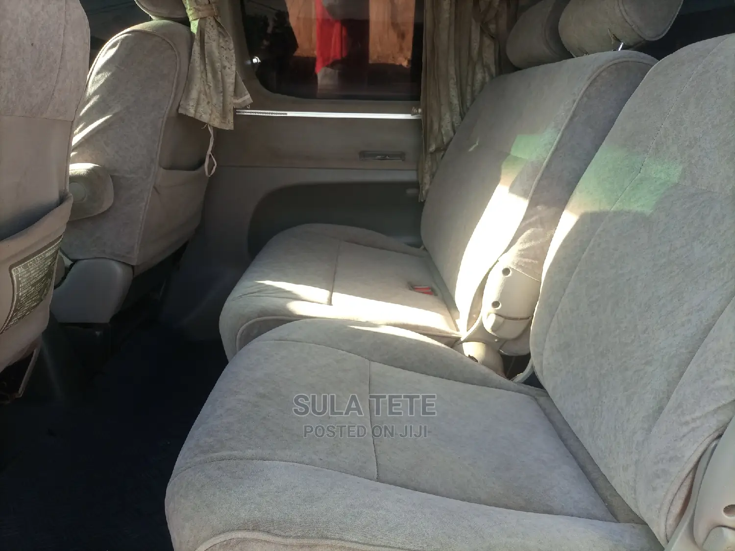 Toyota Regius 2001 White