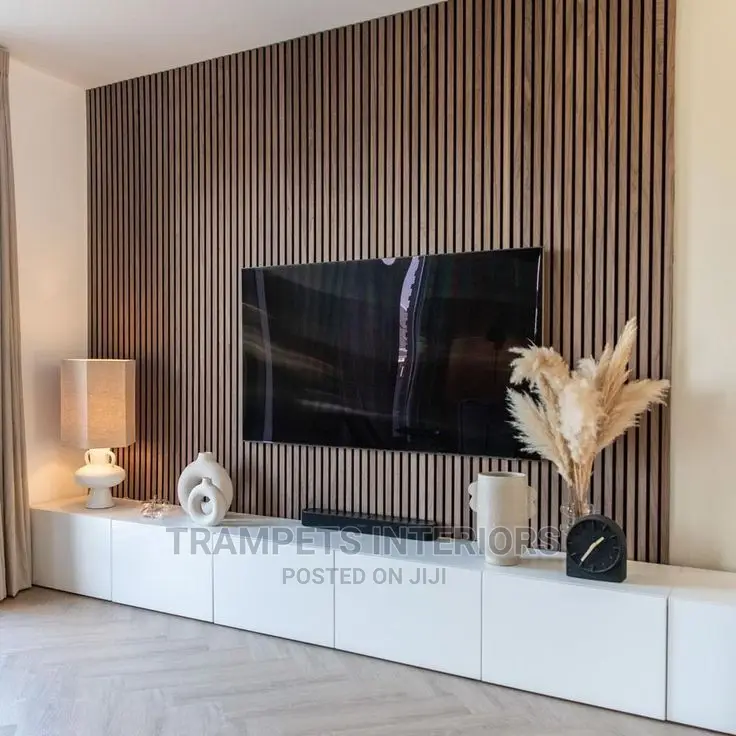 Trampets Wall Unit With White Lower Cabin