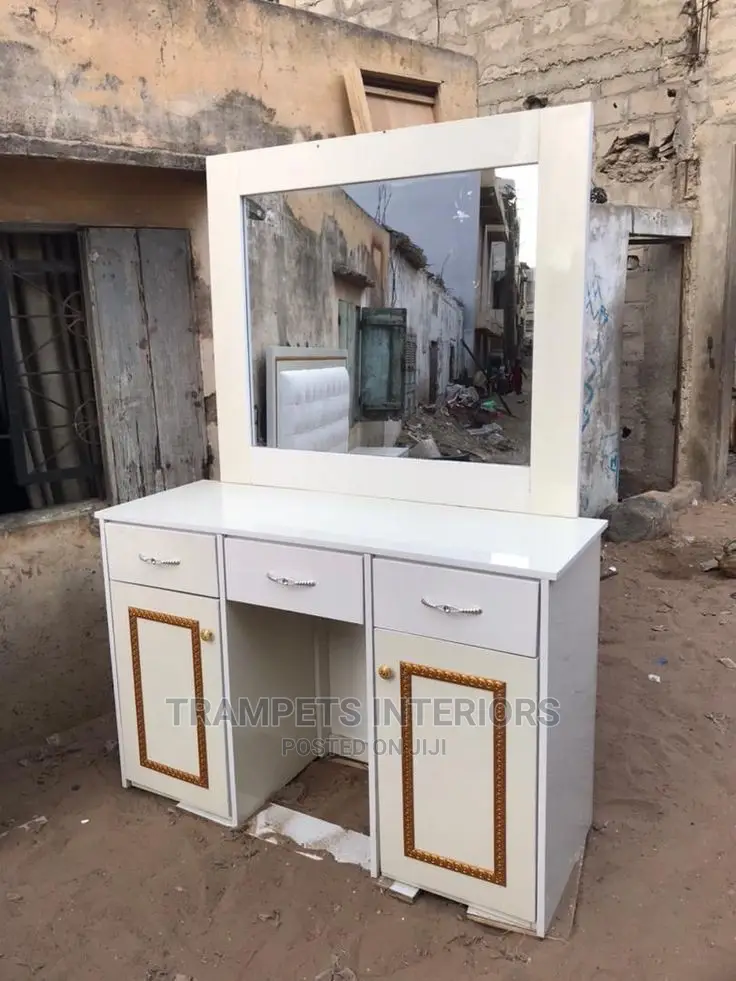 Dressing Mirror in White and Gold