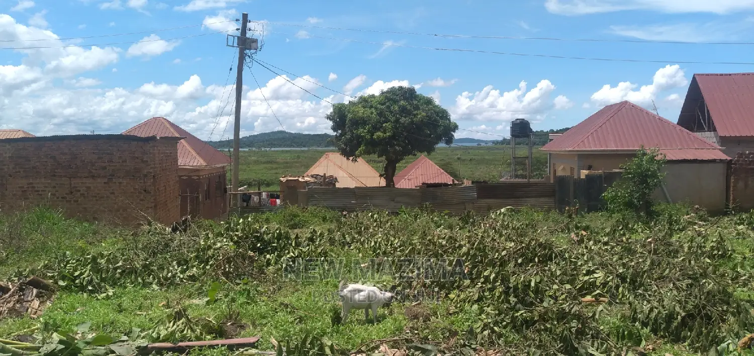 Another Sweet Plot on Quicksale in Munyonyo With Lake View