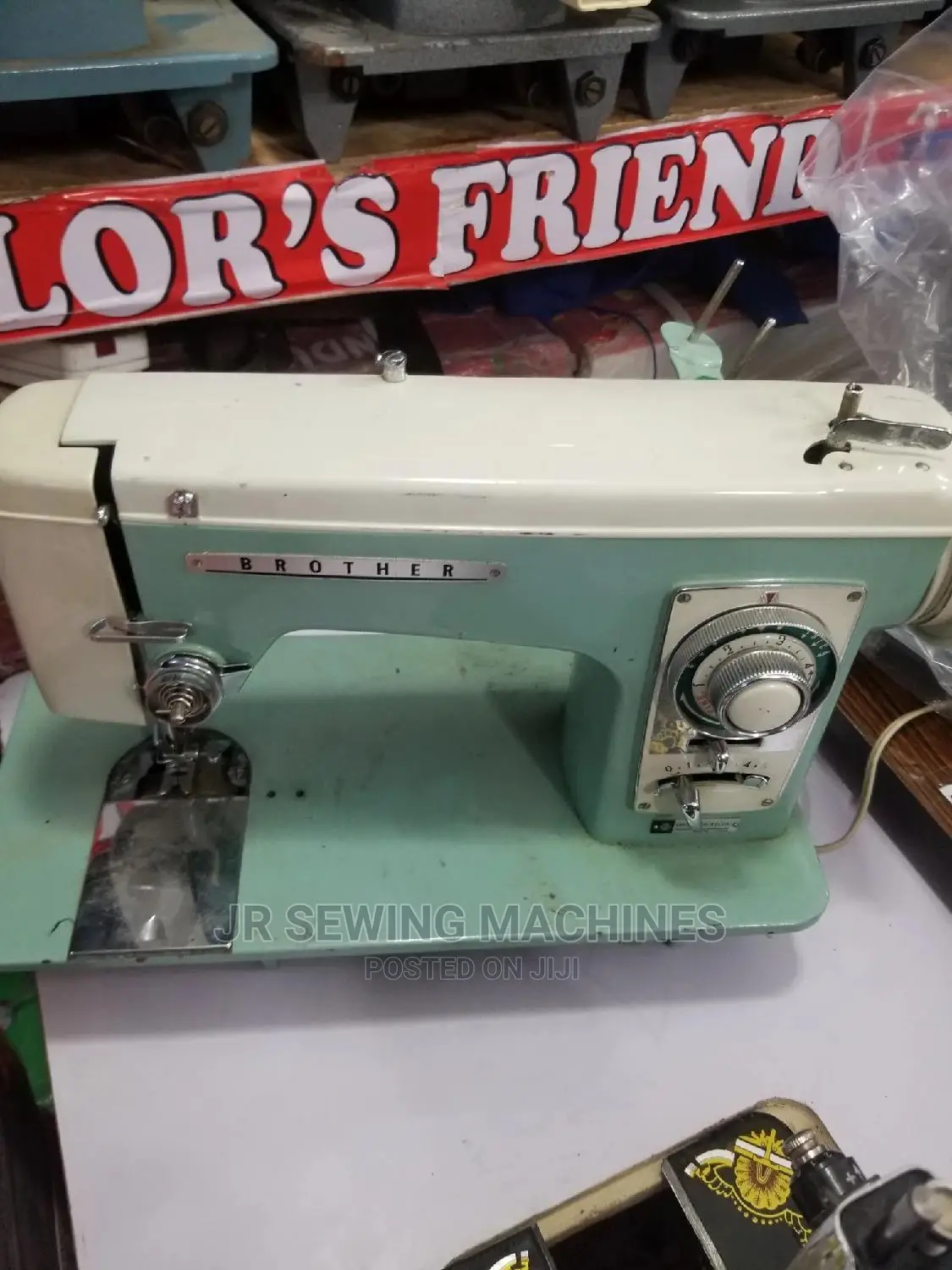 Brother Zigzag Design Japan Sewing Machine