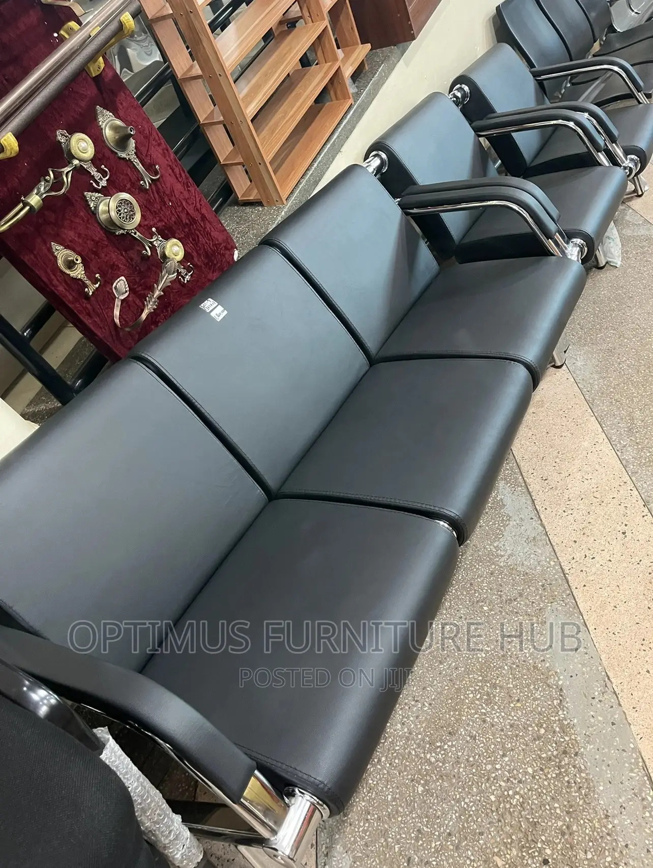 Leather Office Sofa (Five Seater)
