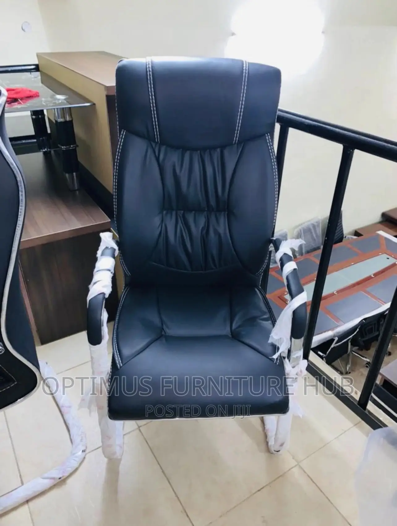 Visitor Chair (Stitched)
