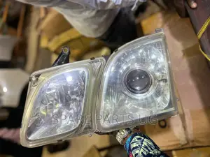 Landcruiser Cygnus Headlight