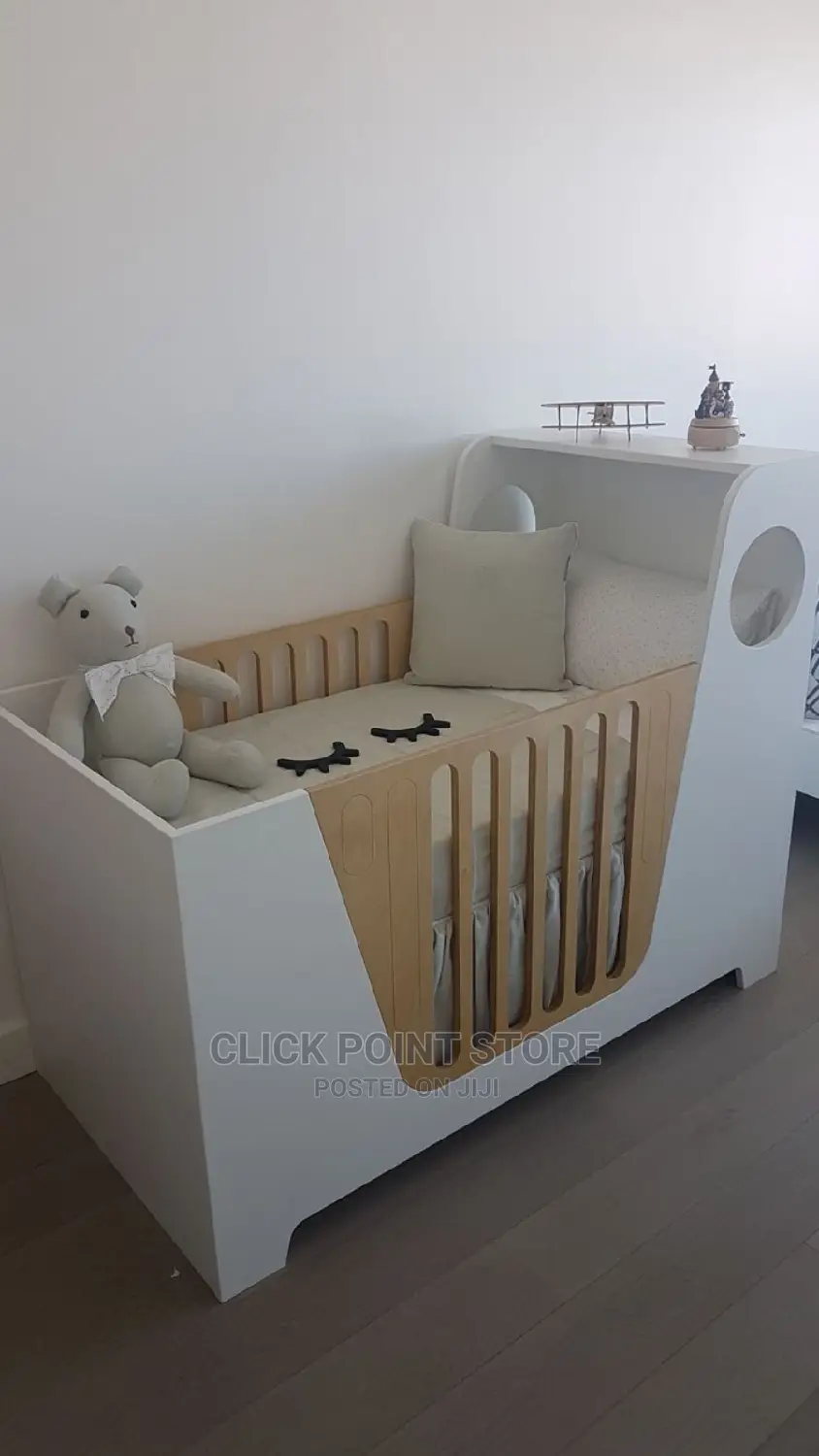 Beds/ Baby Beds/ Baby Crib Bed/ Wooden Baby Cot Bed