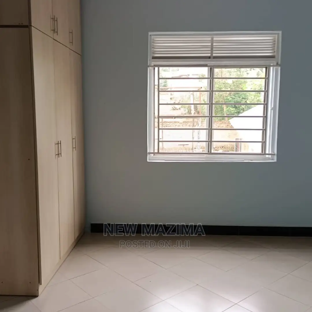 4bdrm Mansion in Lower Lubowa, Central Division for Sale