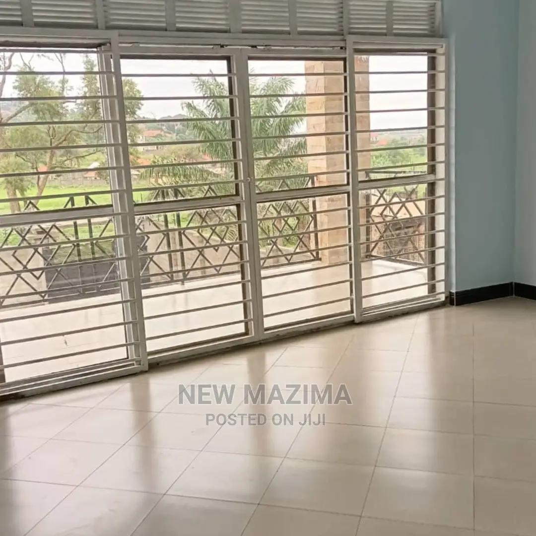 4bdrm Mansion in Lower Lubowa, Central Division for Sale
