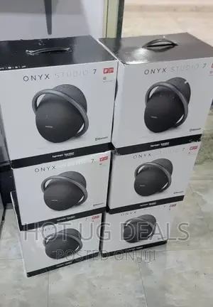 Harman Kardon Onyx Studio 7 Wireless Bluetooth Speaker-Black