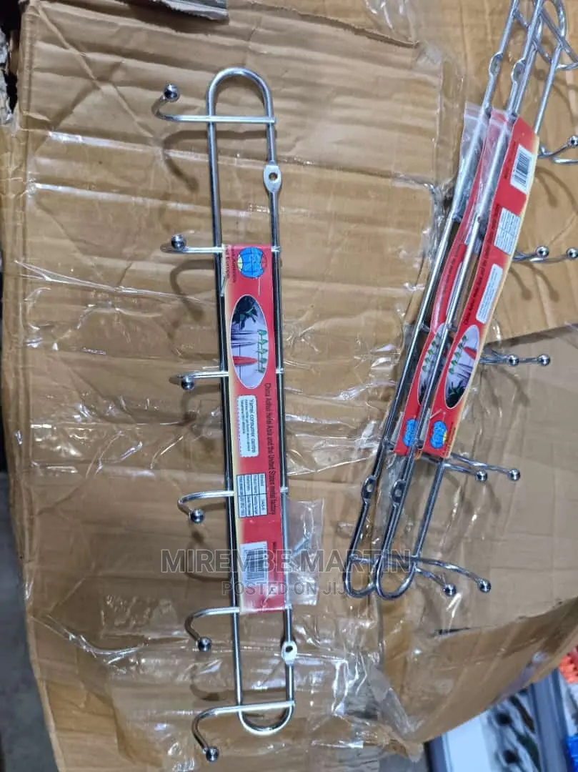 Wall Mounted Hanger