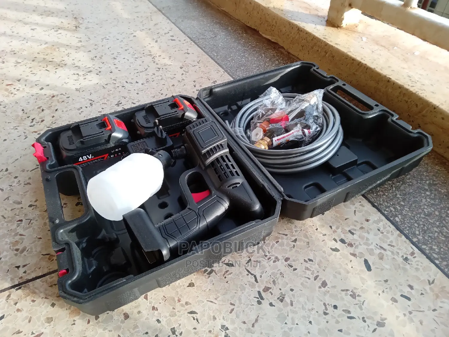 High Pressure Car Washer With 2 Batteries