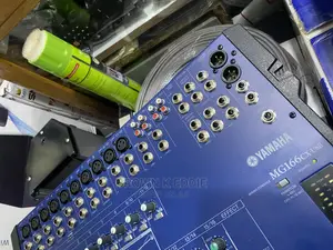 Yamaha Mg16cx Live Mixer