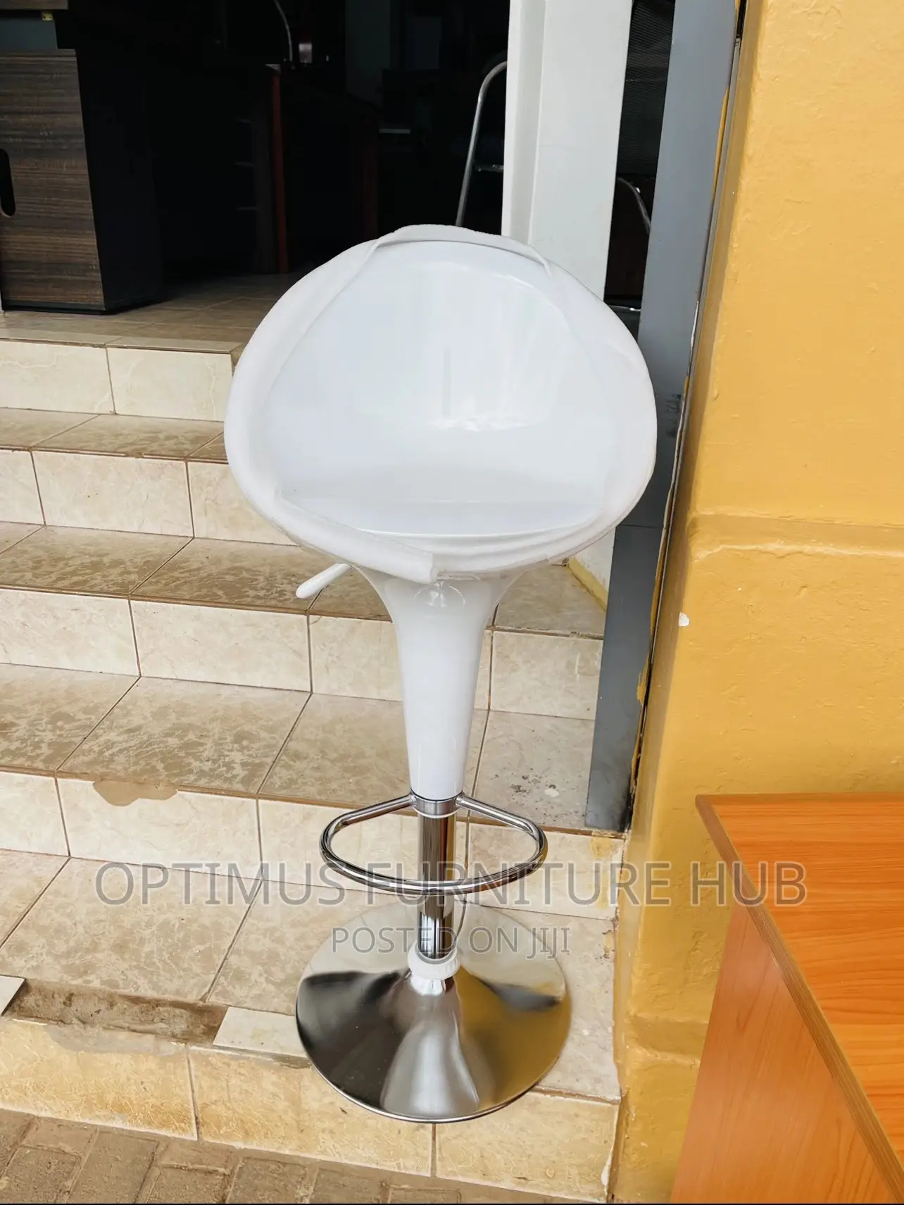 Executive Stool (White)