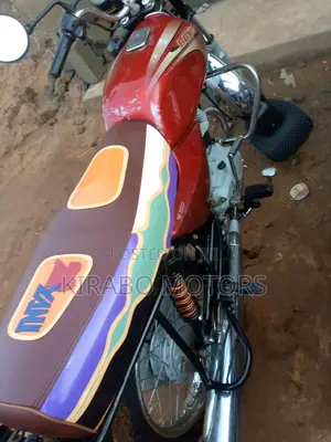 Bajaj Boxer 2022 Green