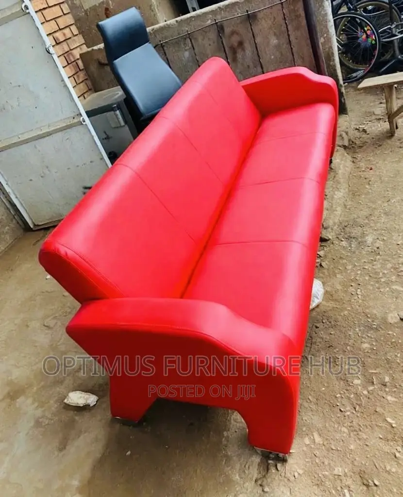 Leather Waiting Chair (Red)