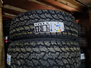 265/65r17 Onyx a/T