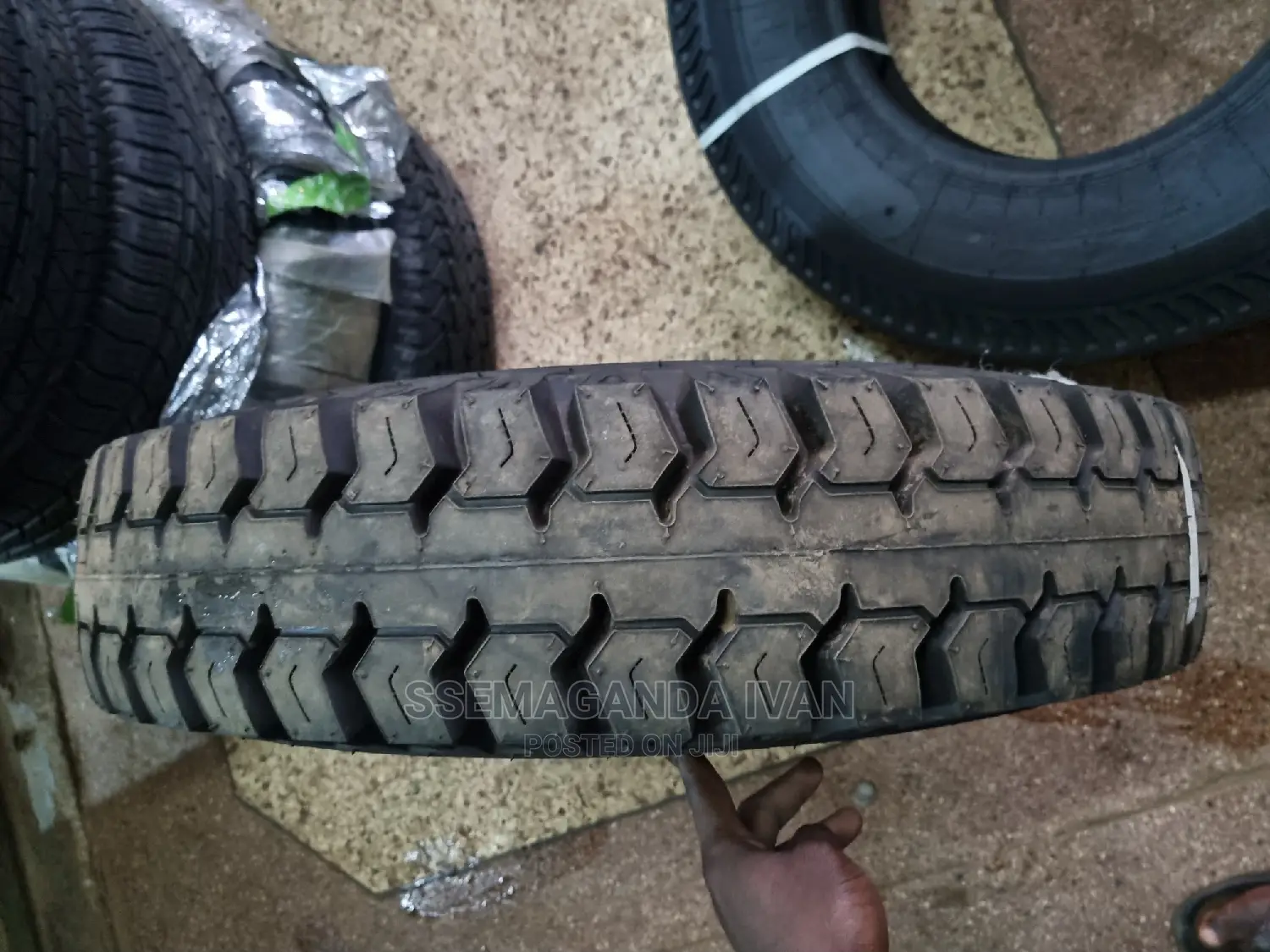 700r15 Kibooko Midgrip