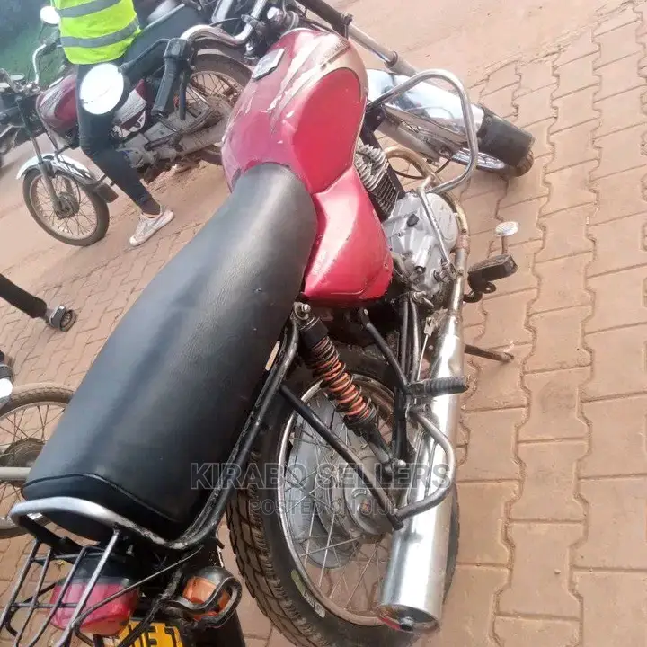 Bajaj Pulsar 180 2016 Pink