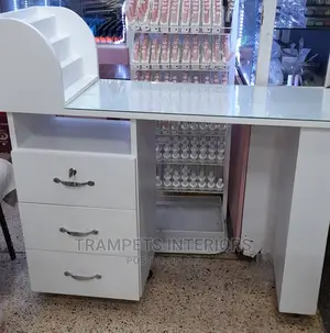 Tables Nail Parlour