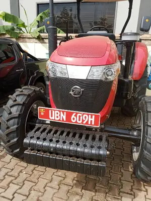 Ts Commercial Tractor (4wd 90hp)