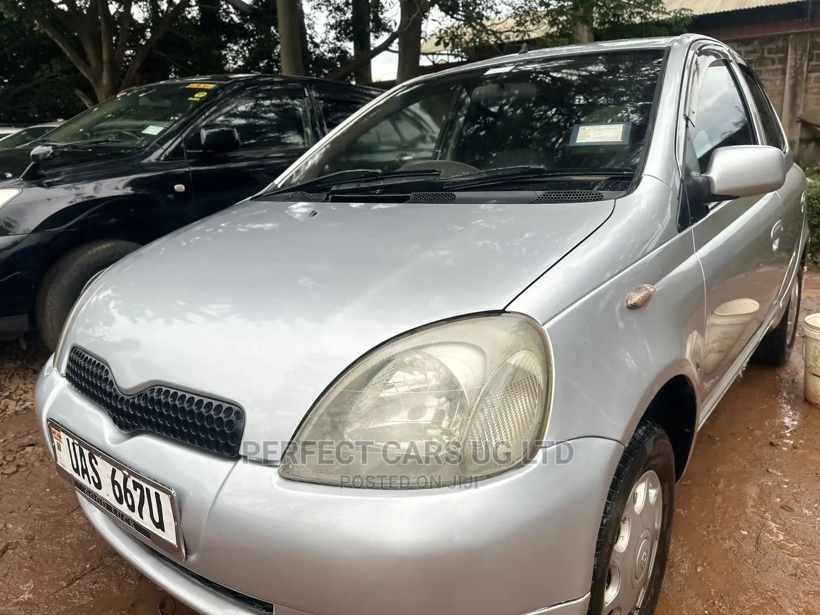 Toyota Vitz 1.3 AWD 5dr 1999 Silver