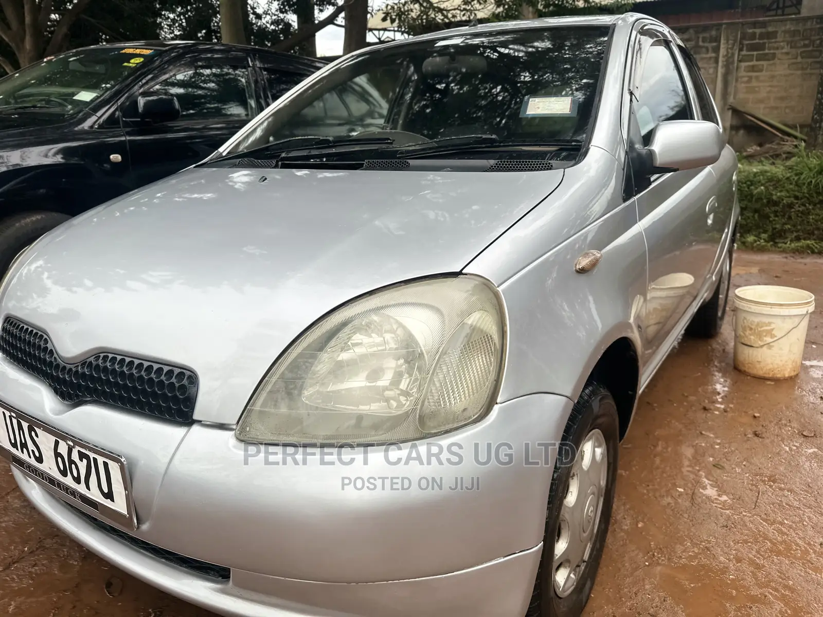 Toyota Vitz 1.3 AWD 5dr 1999 Silver