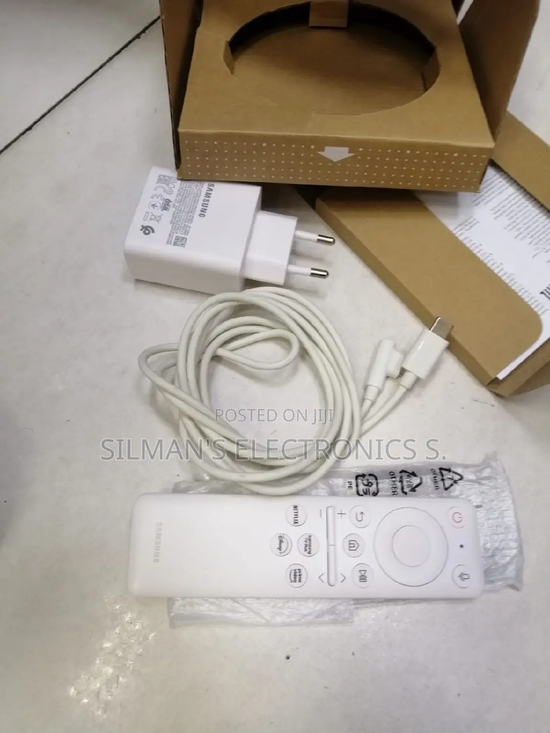 Samsung the Freestyle High End Projector