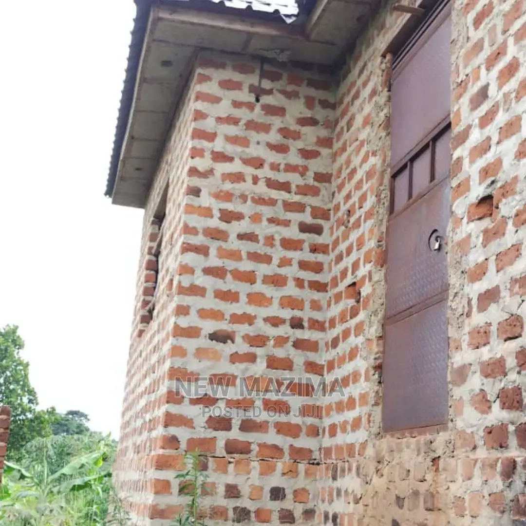 2bdrm House in Matuga Sanga, Central Division for Sale