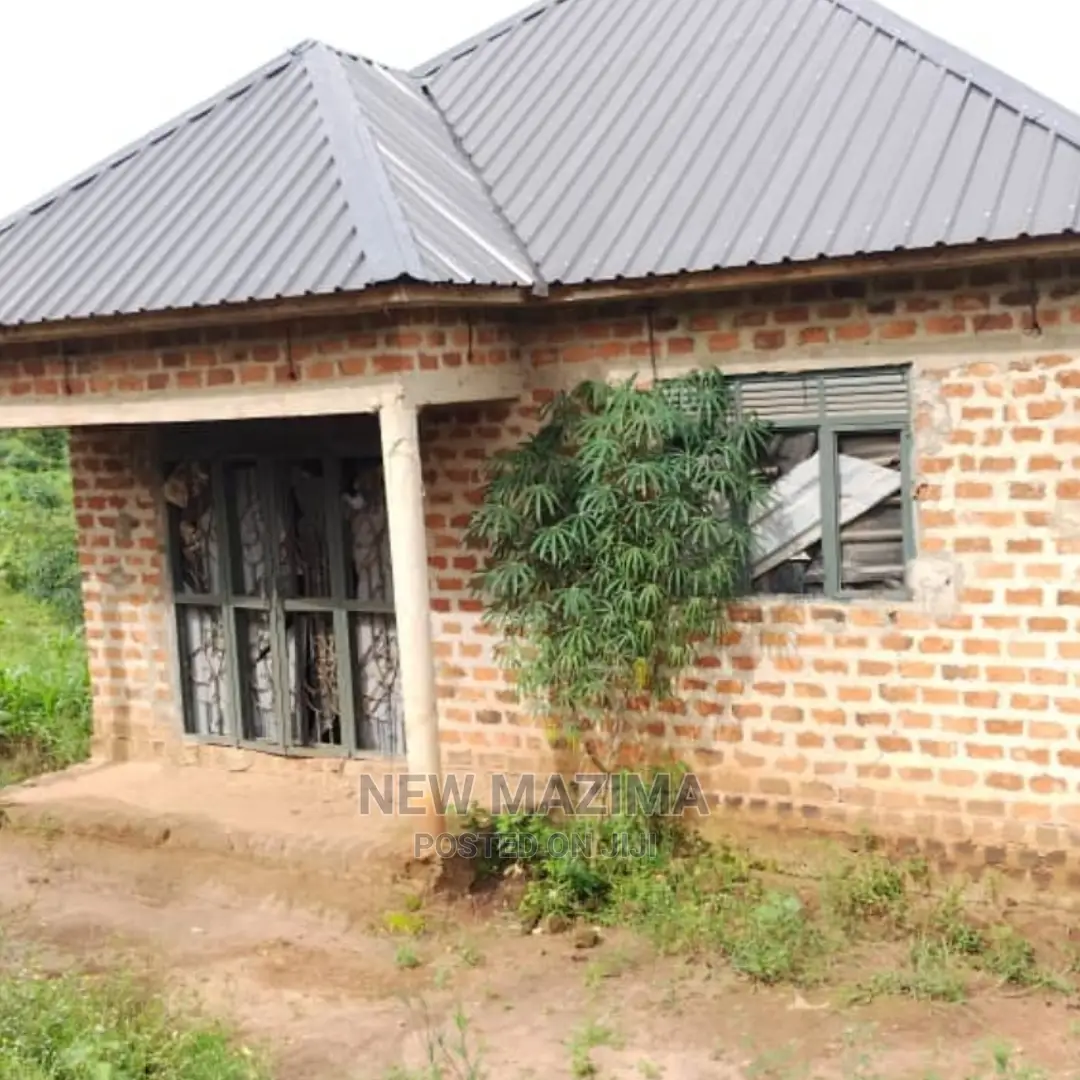 2bdrm House in Matuga Sanga, Central Division for Sale
