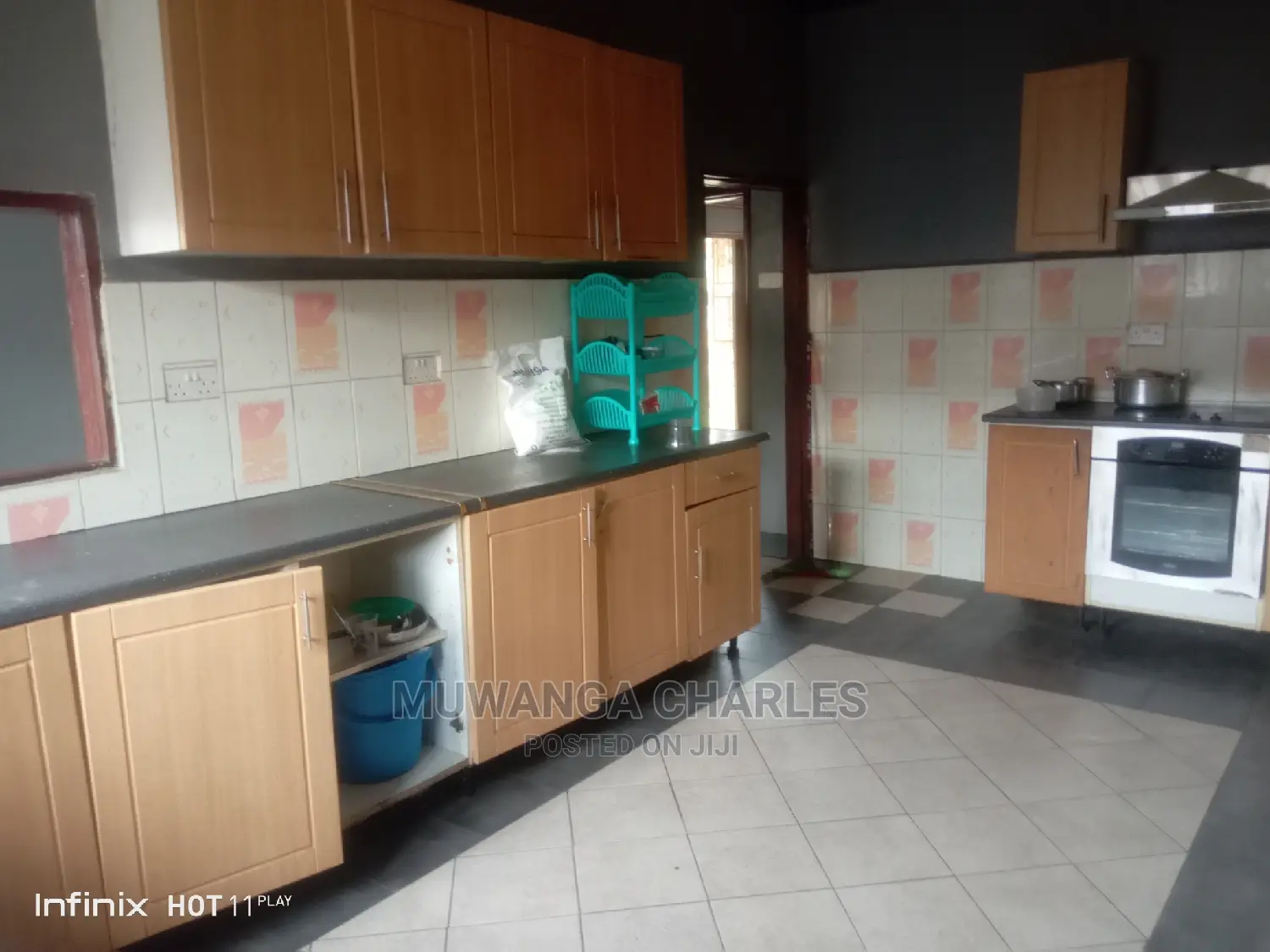 3bdrm Chalet in Fs Properties Ltd, Central Division for Rent