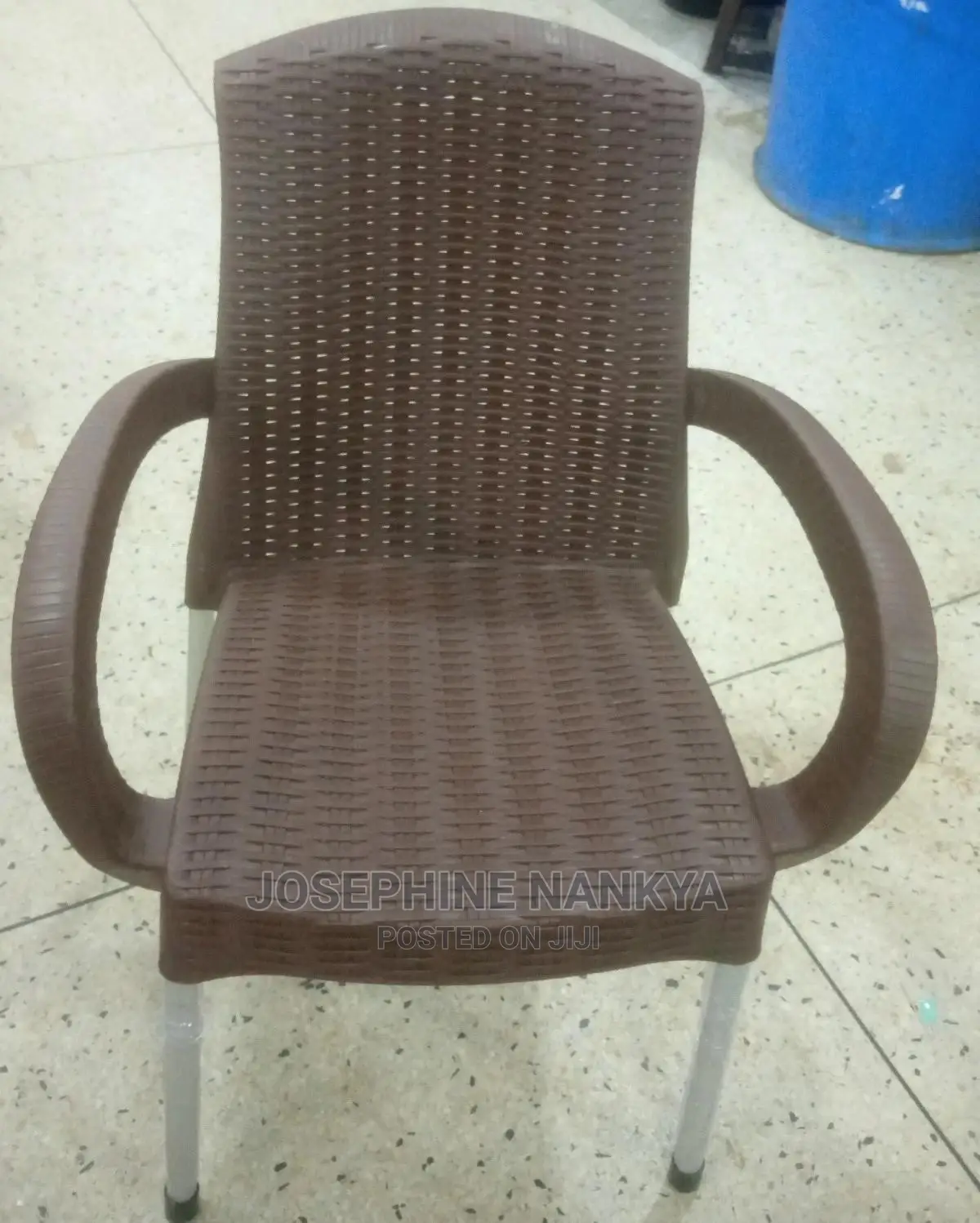 Executive Plasric Chair, Coffee Brown
