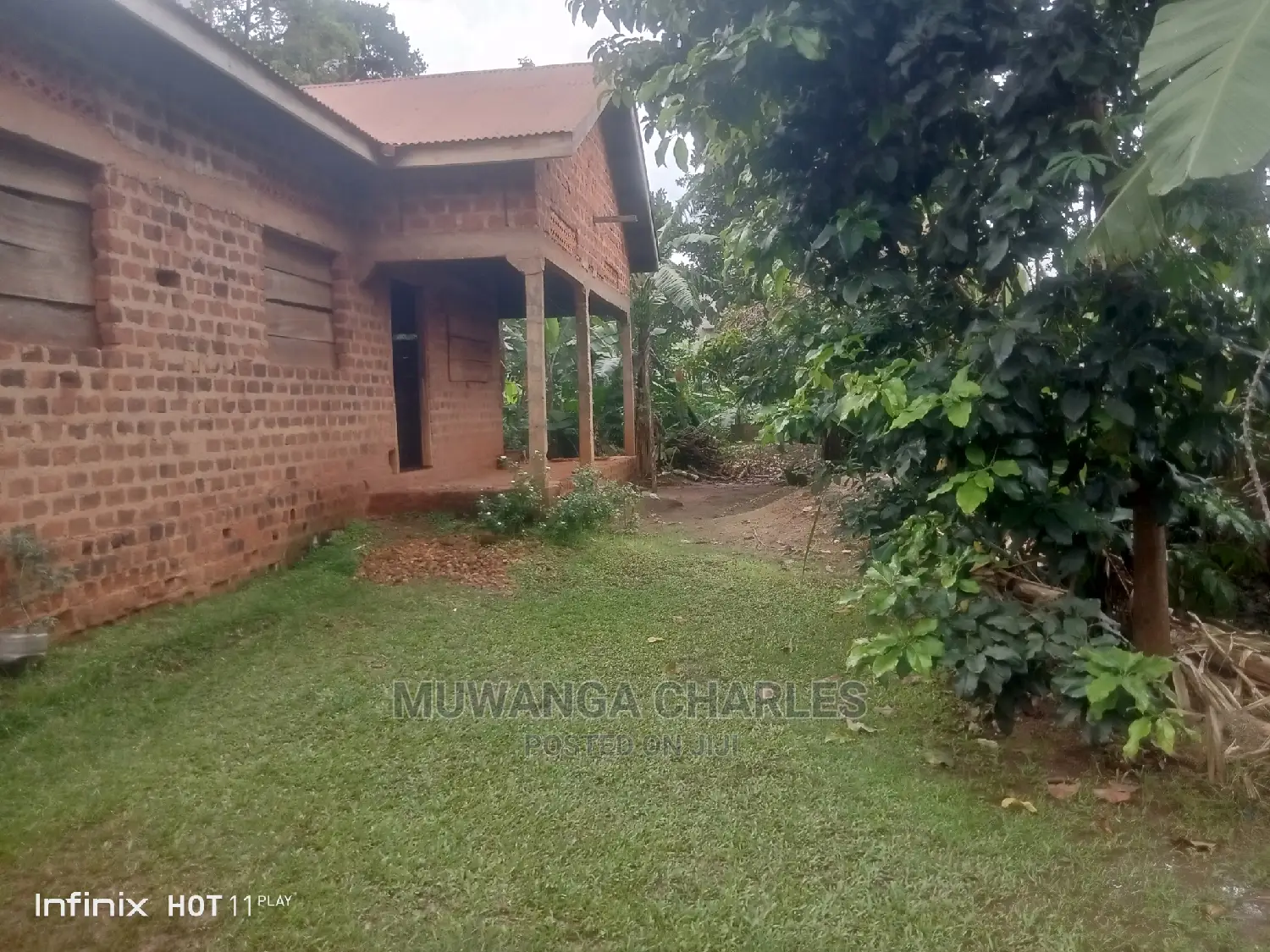100by110ft Plot for Sale at Kisaasi