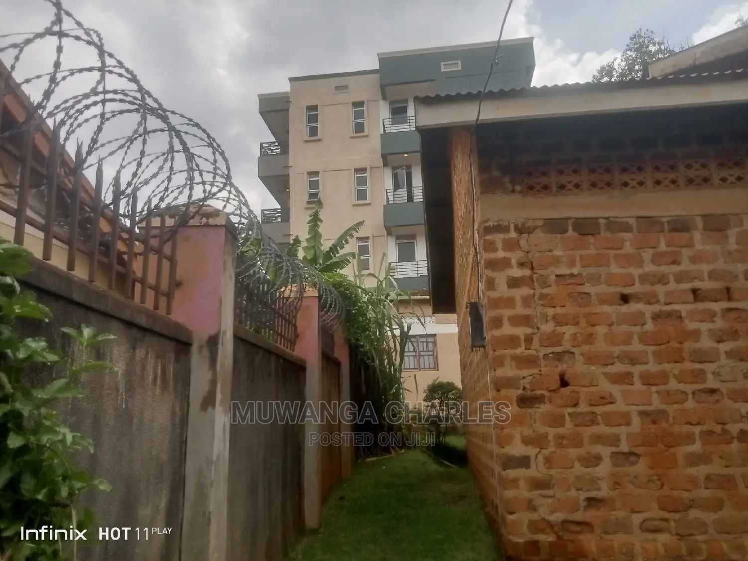 100by110ft Plot for Sale at Kisaasi