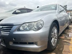 Photo - Toyota Mark X 2.5 RWD 2009 Silver