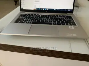 Laptop HP EliteBook 830 G7 16GB Intel Core I7 SSD 512GB