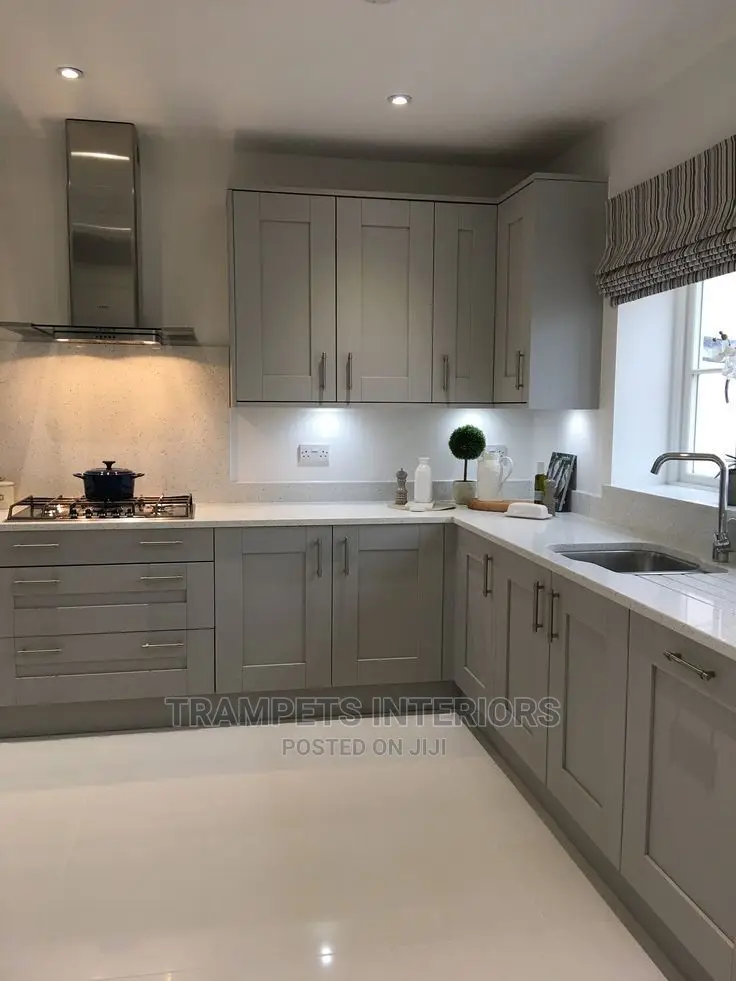 Kitchen Cabinets/ Moulded Design