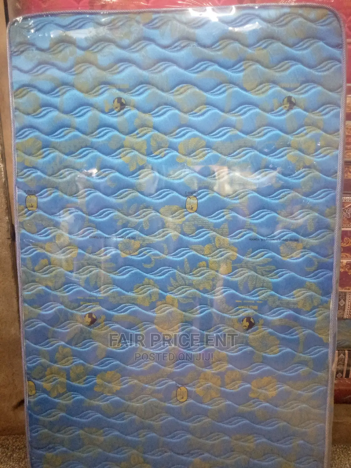 High Density Mattress.4x6x8inches.( Blue)