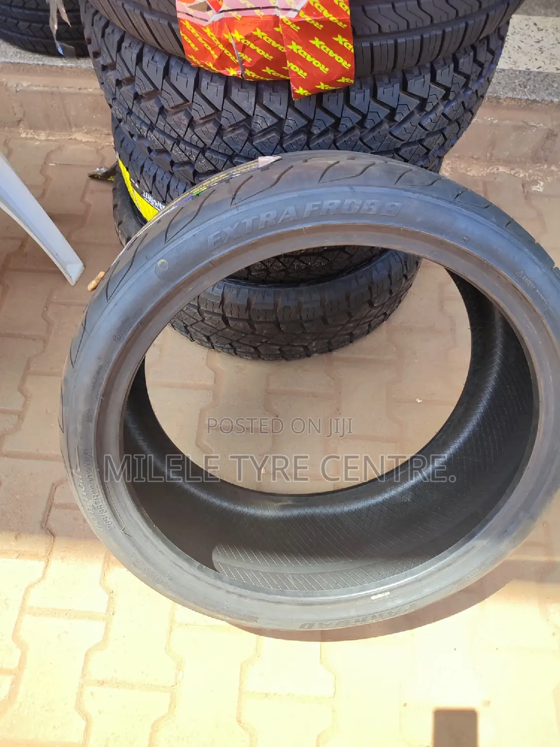 265/35r22 Tires