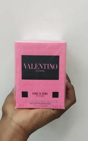 Photo - Valentino Donna Born in Roma Intense Perfume