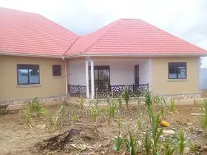 4bdrm Bungalow in Fs Properties Ltd, Kira for Sale