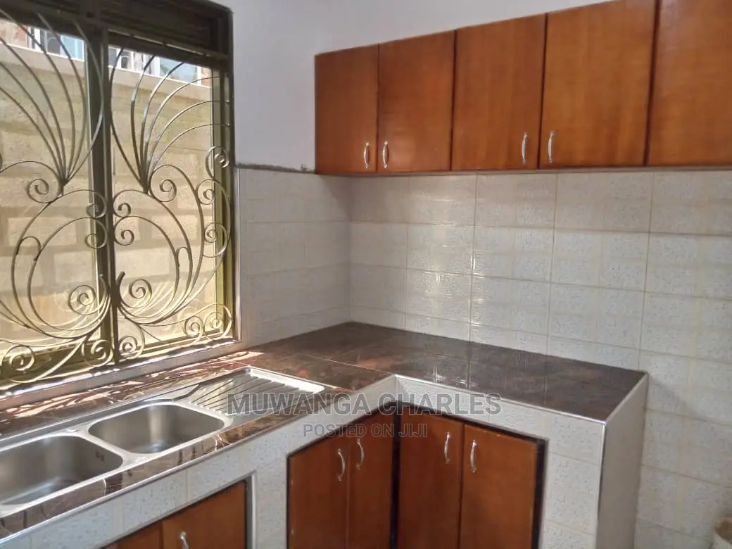 4bdrm Bungalow in Fs Properties Ltd, Kira for Sale