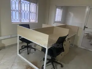 4 Seater Workstation