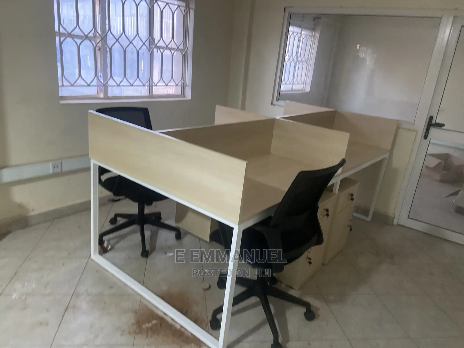 4 Seater Workstation
